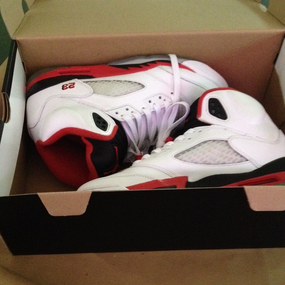 🚫Trade🚫Fire red 5's