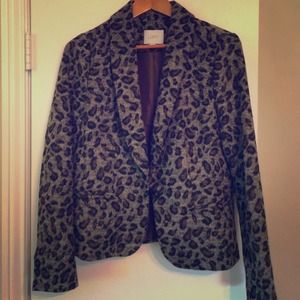 Leopard print blazer