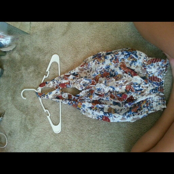 Floral halter top tank - Picture 1 of 1