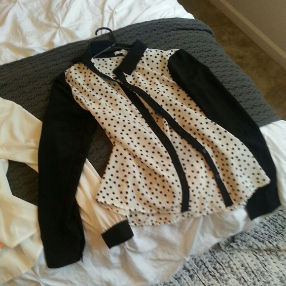 Sheer long sleeve - Picture 1 of 1