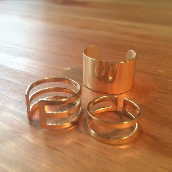Gold ring set - Picture 2 of 2