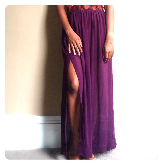 ⛔️🚫SOLD in bundle🚫⛔️Eggplant color maxi skirt