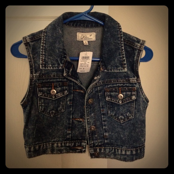 Small acid wash denim vest NWT
