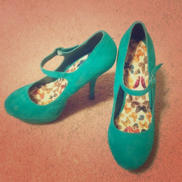 Teal Heels