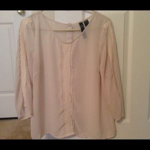 Tan lace flowy top