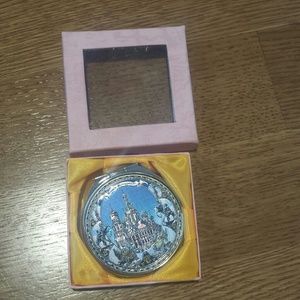 A Compact Mirror from Europe