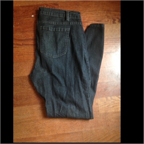 Black skinny jeans