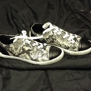 Kathy Van Zeeland Black & White Snakeskin Sneakers