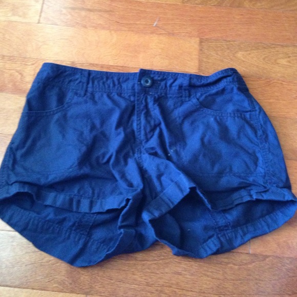 Shorts - Picture 2 of 2