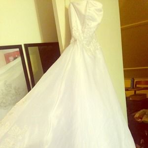 Wedding dress