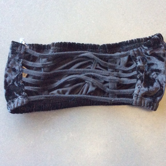 Strapless, suede black bandeau - Picture 2 of 2