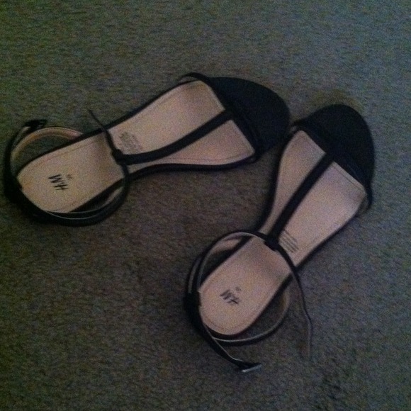 Black strappy sandals