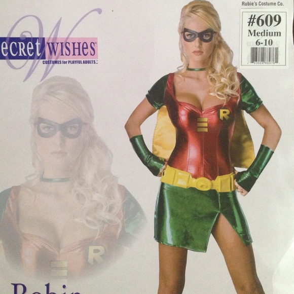 Robin Costume 👻
