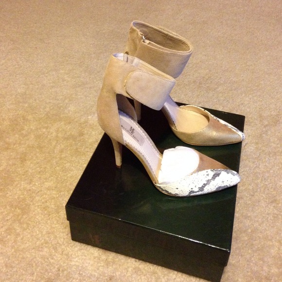 D'orsay pumps by MIA Limited Edition