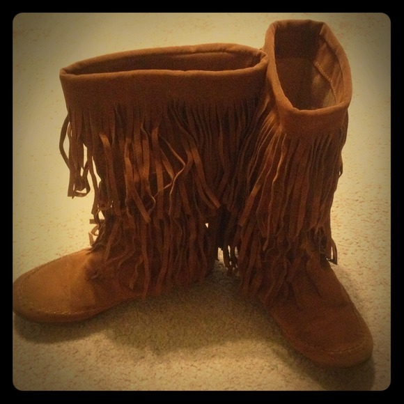 Rampage Fringe boots