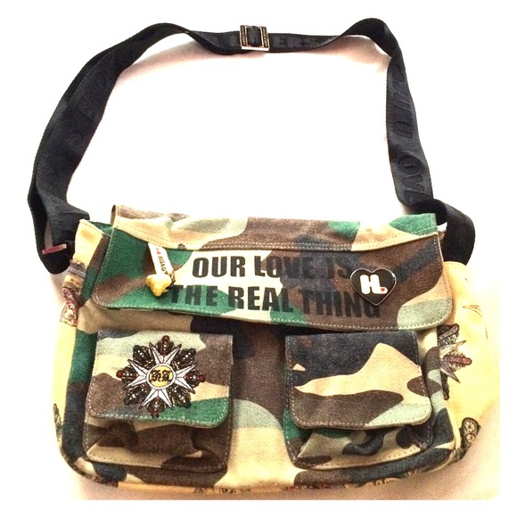 Harajuku Lovers Shoulder Bag. In GREAT CONDITION !