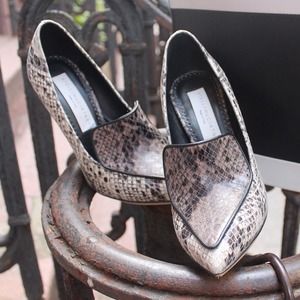 SOLD Stella McCartney grey snakeskin shoes sz6
