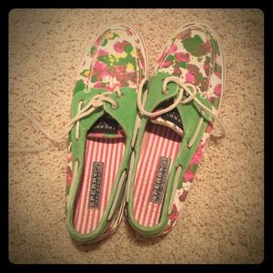 Splatter paint sperrys!