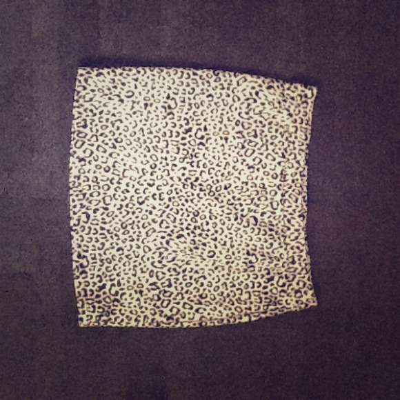 Leopard print pencil skirt