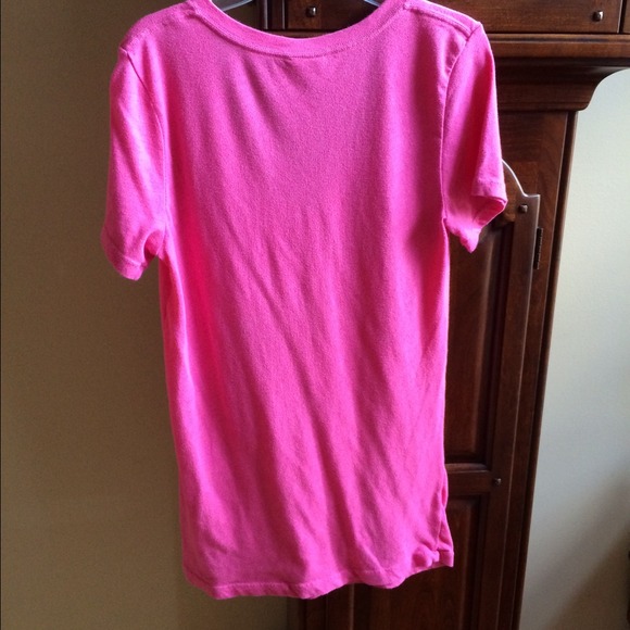 PINK V-neck Tee - Picture 2 of 2