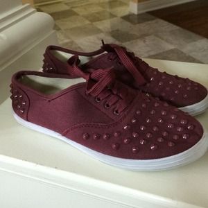 Maroon Studded Canvas Shoes