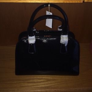 Black vintage style purse brAnd new !!!