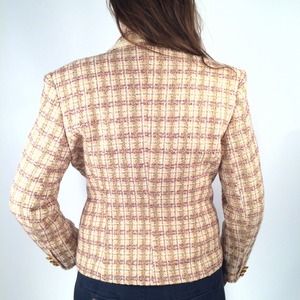 Vertigo pour la ville Paris Jackets & Coats - Vertigo Paris Pink/Orchid Tweed Boucle Blazer Vertigo pour la ville Paris Jackets & Coats - Vertigo Paris Pink/Orchid Tweed Boucle Blazer