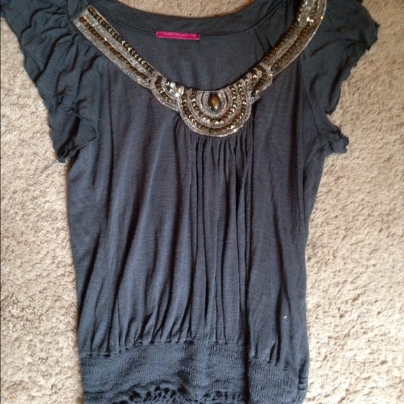 Grey shirt