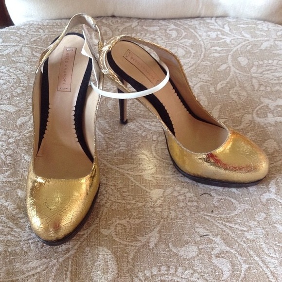 NIB Reed Krakoff gold crackled shoes sz 6