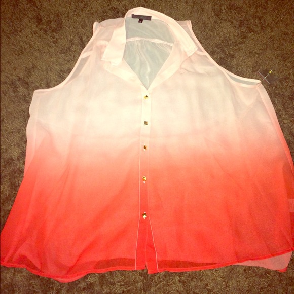 Modern button up blouse - Picture 1 of 1