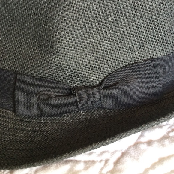 Black Fedora Hat w/ side bow (One size) - Picture 2 of 4