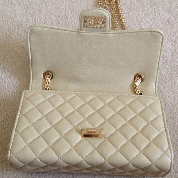 Handbag - Picture 3 of 4