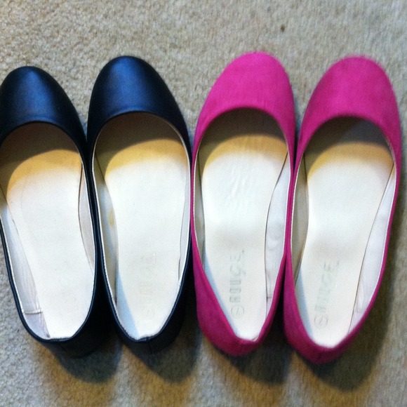 2 pairs on black pink slip on flats! Cheap!