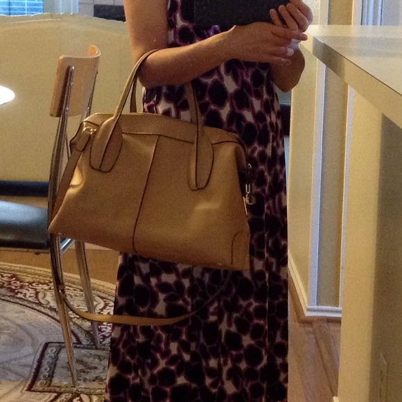 Handbag - Picture 3 of 4