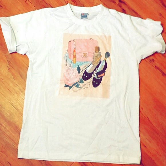 Tshirt - Picture 2 of 3