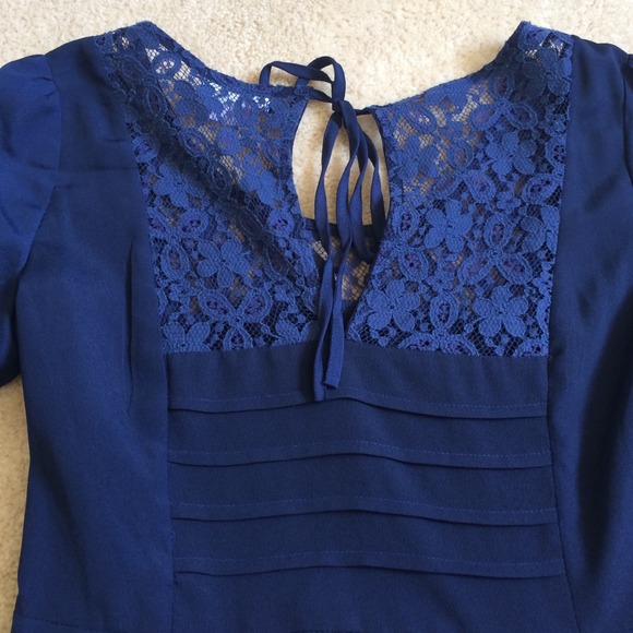 Dress - Picture 4 of 4