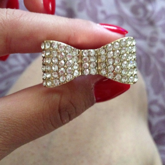 Bow Ring - Picture 3 of 3