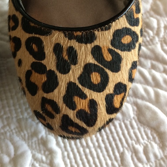 Leopard Bakers Pumps Sz 8.5 B - Picture 3 of 3