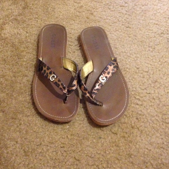 GUESS cheetah size 7 bundle