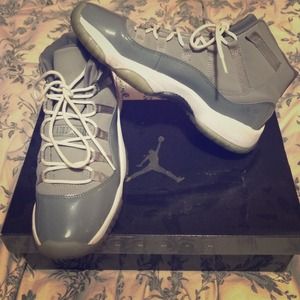 Air Jordan's 11 ( Cool Greys )