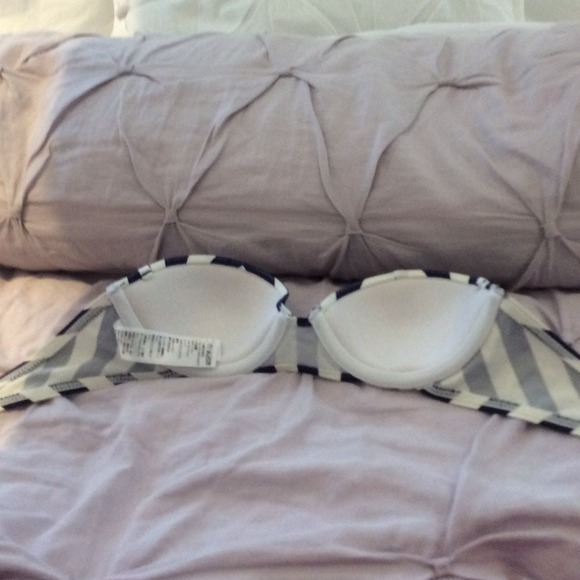 Strapless Navy and white underwire bikini top - Picture 2 of 4