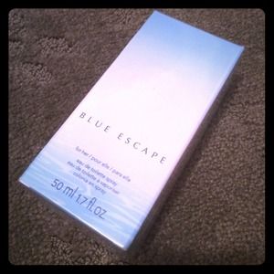Blue Escape Avon Perfume