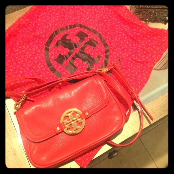 💯 authentic Tory Burch mini clutch