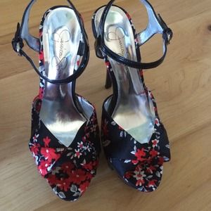 Jessica Simpson heels