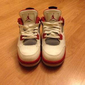 Jordan fire red 4s!