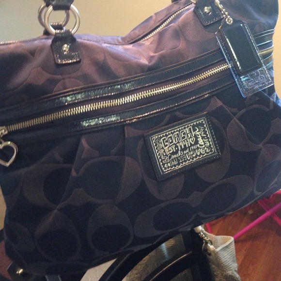 Authentic coach bag😊 - Picture 2 of 4