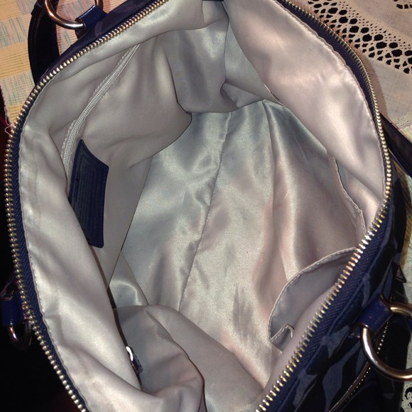 Authentic coach bag😊 - Picture 4 of 4