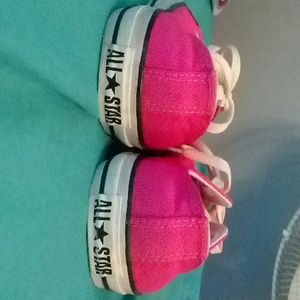 Converse shoes~ Hot pink