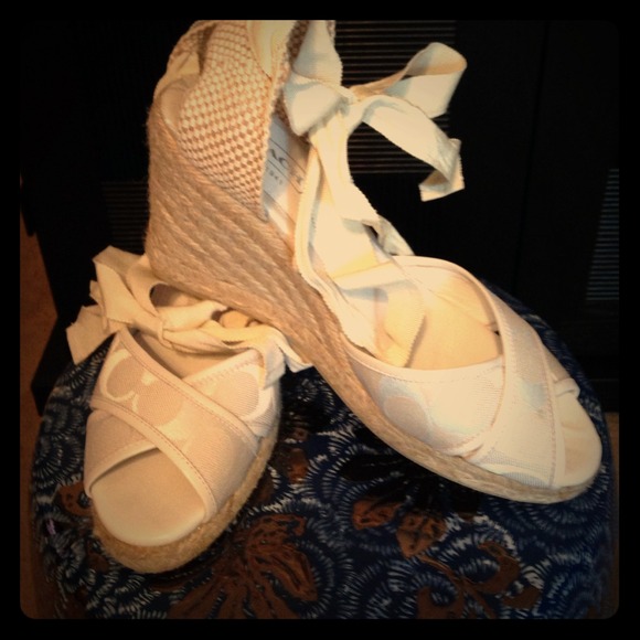 White ribbon coach wedges