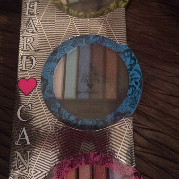 HARD CANDY GLITTER SPARKLERS 3 PIECE EYESHADOW - Picture 3 of 4